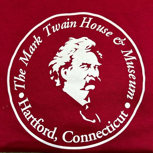 Gildan Other - Mark Twain T-Shirt
